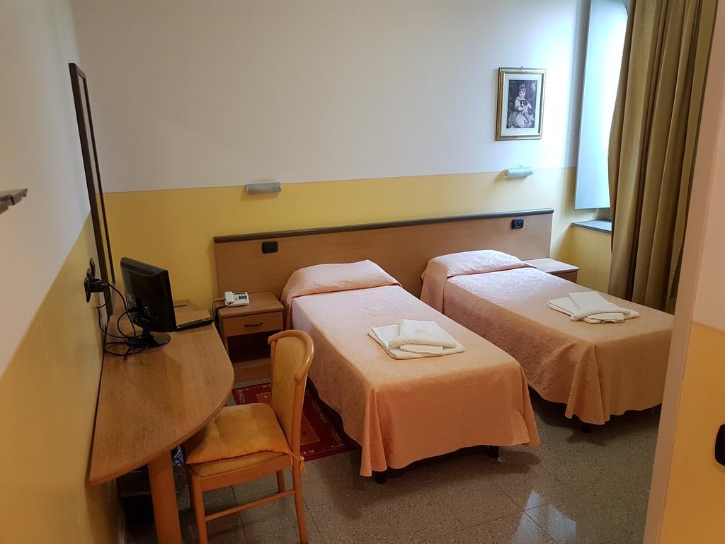 Master Hotel Castelvetro Piacentino Экстерьер фото
